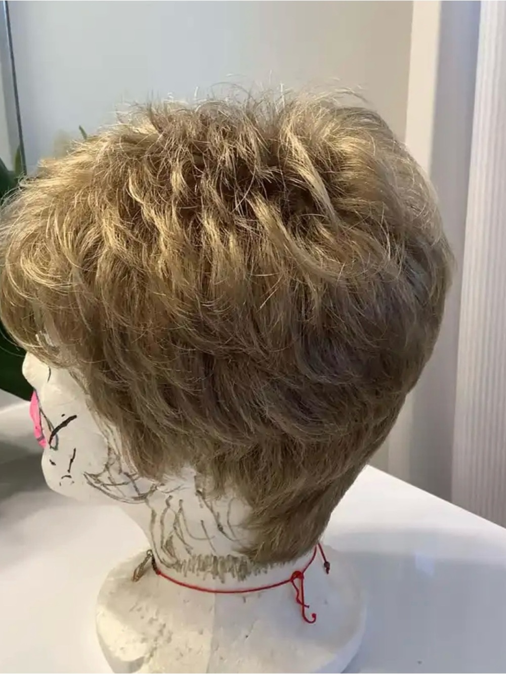 Short Layered Women's Wig in Light Brown Blonde - Lightweight Everyday Style